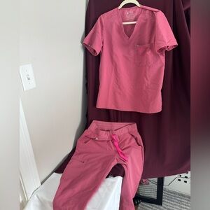 Figs Pink Scrubs set- color Quartz - Catharine Top size L, Zamora Joggers size M